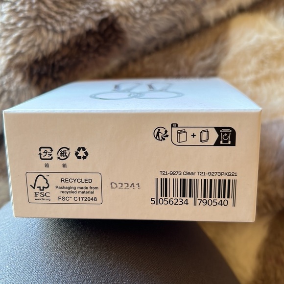 New Tech 21 Evoclear AirTag cases - Picture 4 of 4